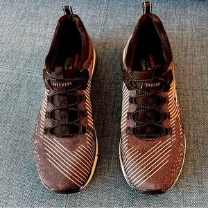 Skechers Skech-Air slip on air cooled memory foam relaxed fit shoes